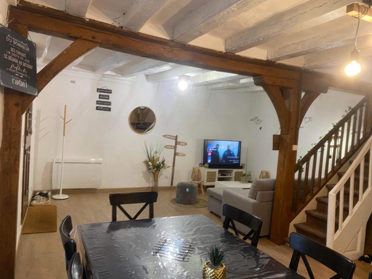 הוילה Chez Samantha Au Coeur D'Azay מראה חיצוני תמונה